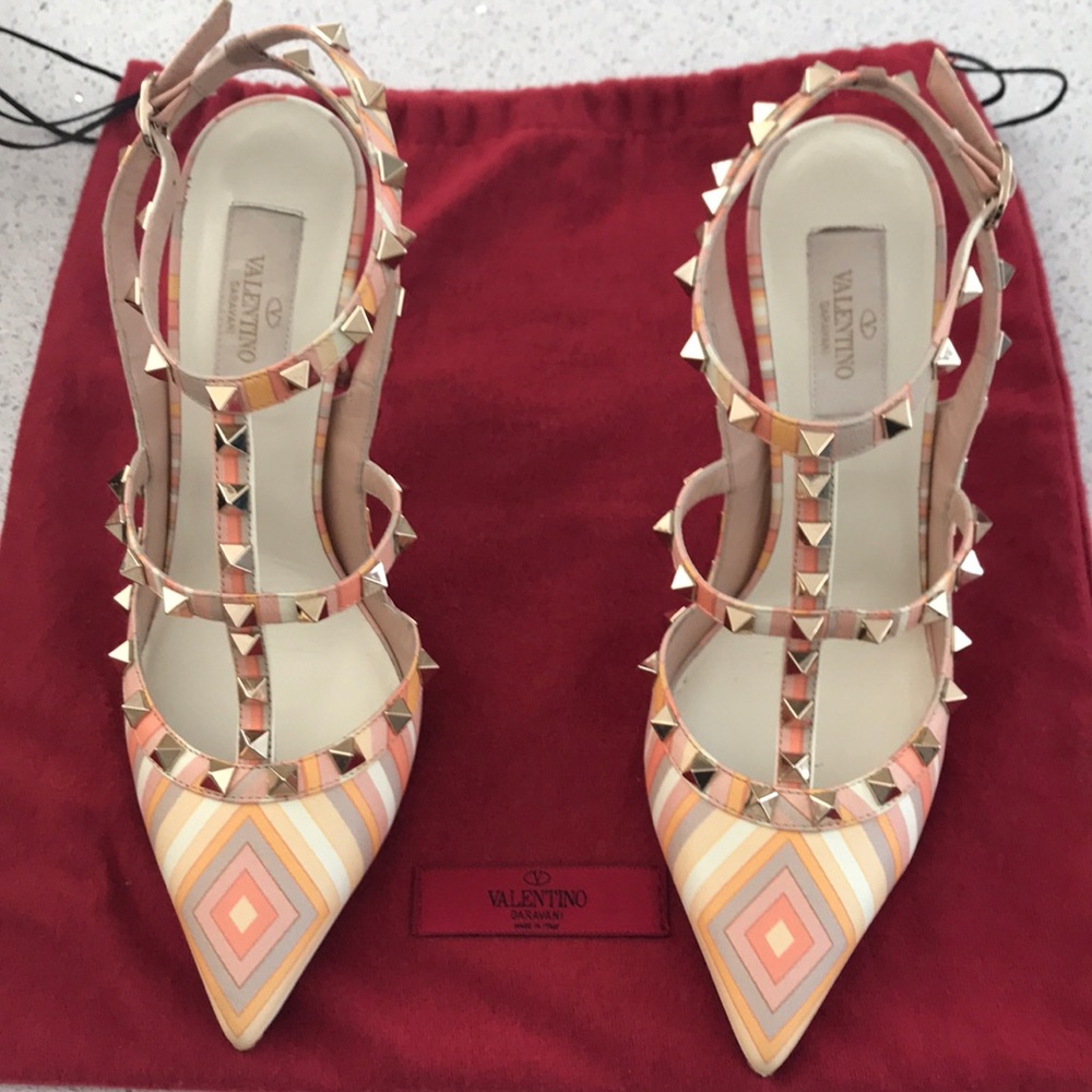 Valentino rockstud pumps